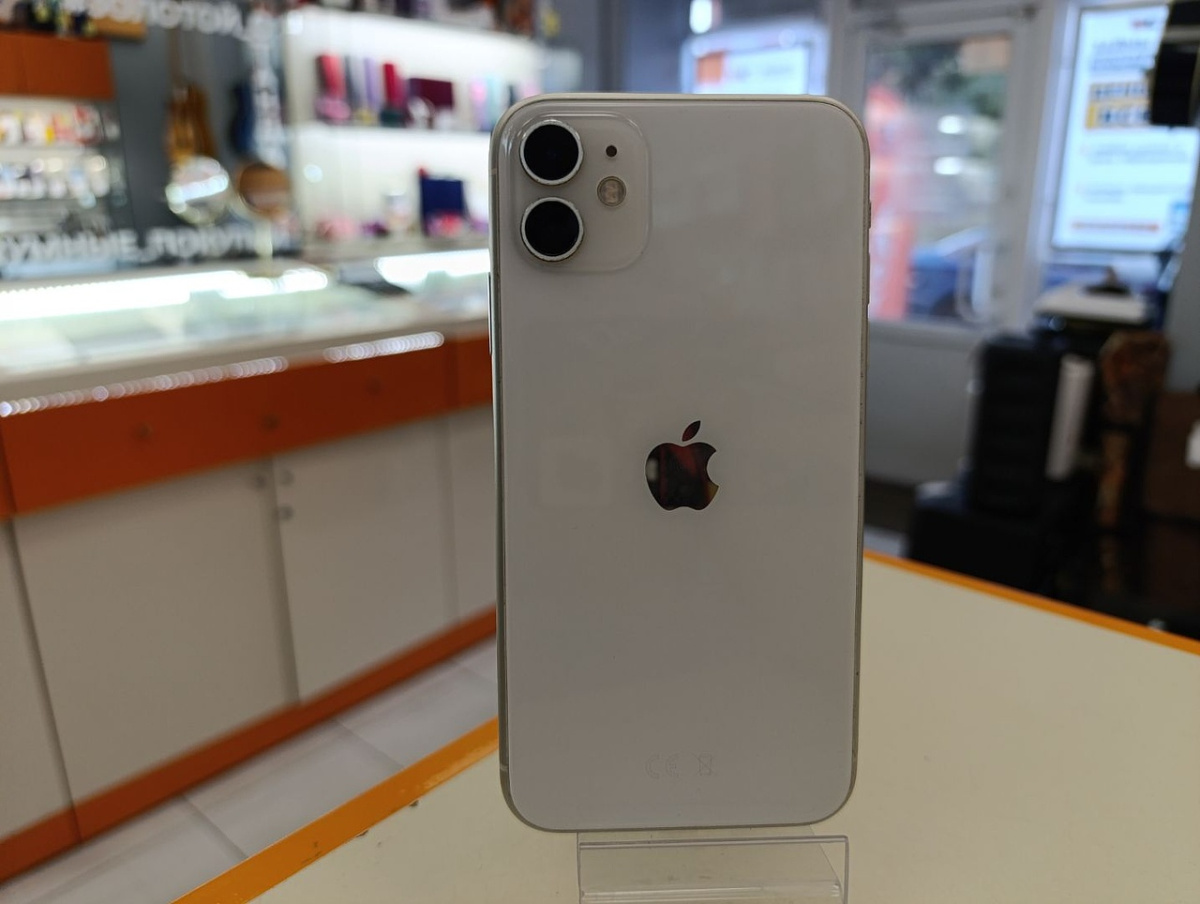 Смартфон Apple iPhone 11 128Gb