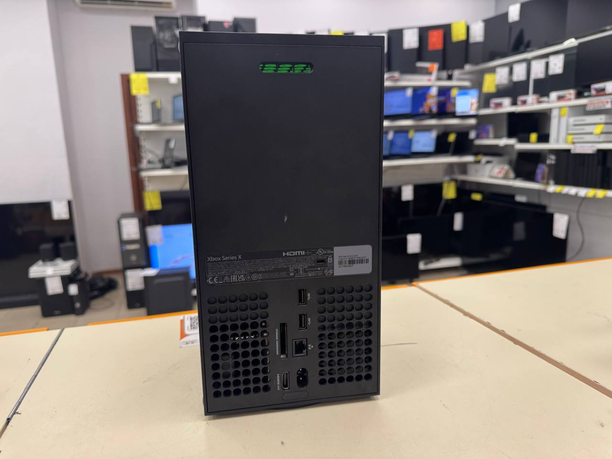 Игровая приставка Xbox Series X 1Tb