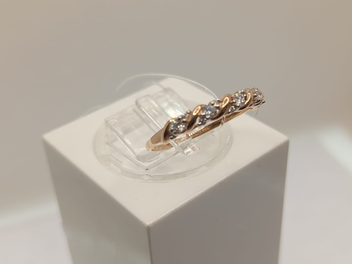 КОЛЬЦО С КАМНЯМИ (Au 585)