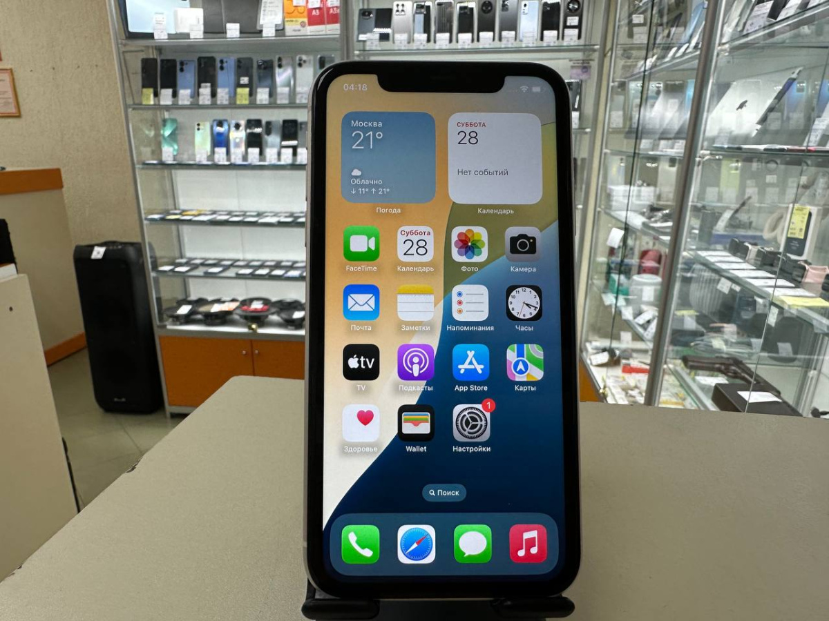 Смартфон Apple iPhone 11 64Gb