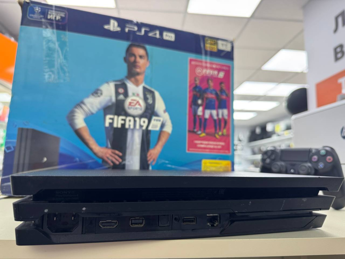 Игровая приставка PlayStation 4 Pro 1Tb