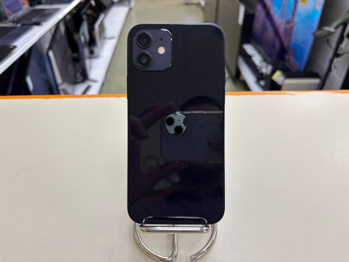 Смартфон Apple iPhone 12 128Gb