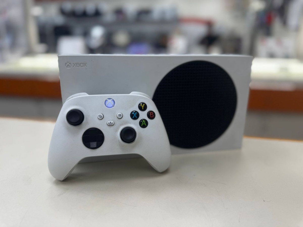Игровая приставка Xbox Series S 512Gb SSD Игровая приставка Xbox Series S 512Gb SSD