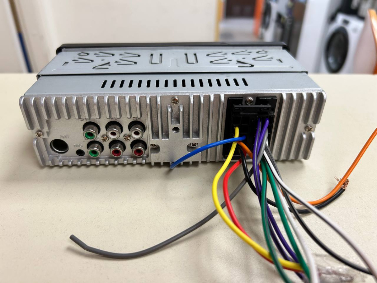 Магнитола Prology CMX-170