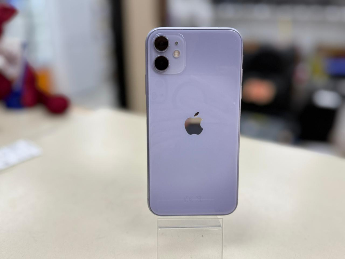 Смартфон Apple iPhone 11 128Gb
