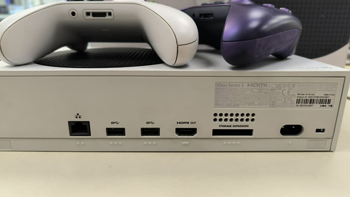 Игровая приставка Xbox Series S 512Gb SSD Игровая приставка Xbox Series S 512Gb SSD