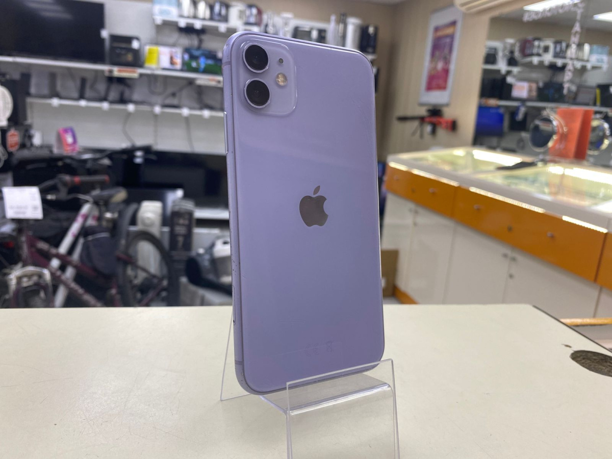 Смартфон Apple iPhone 11 64Gb