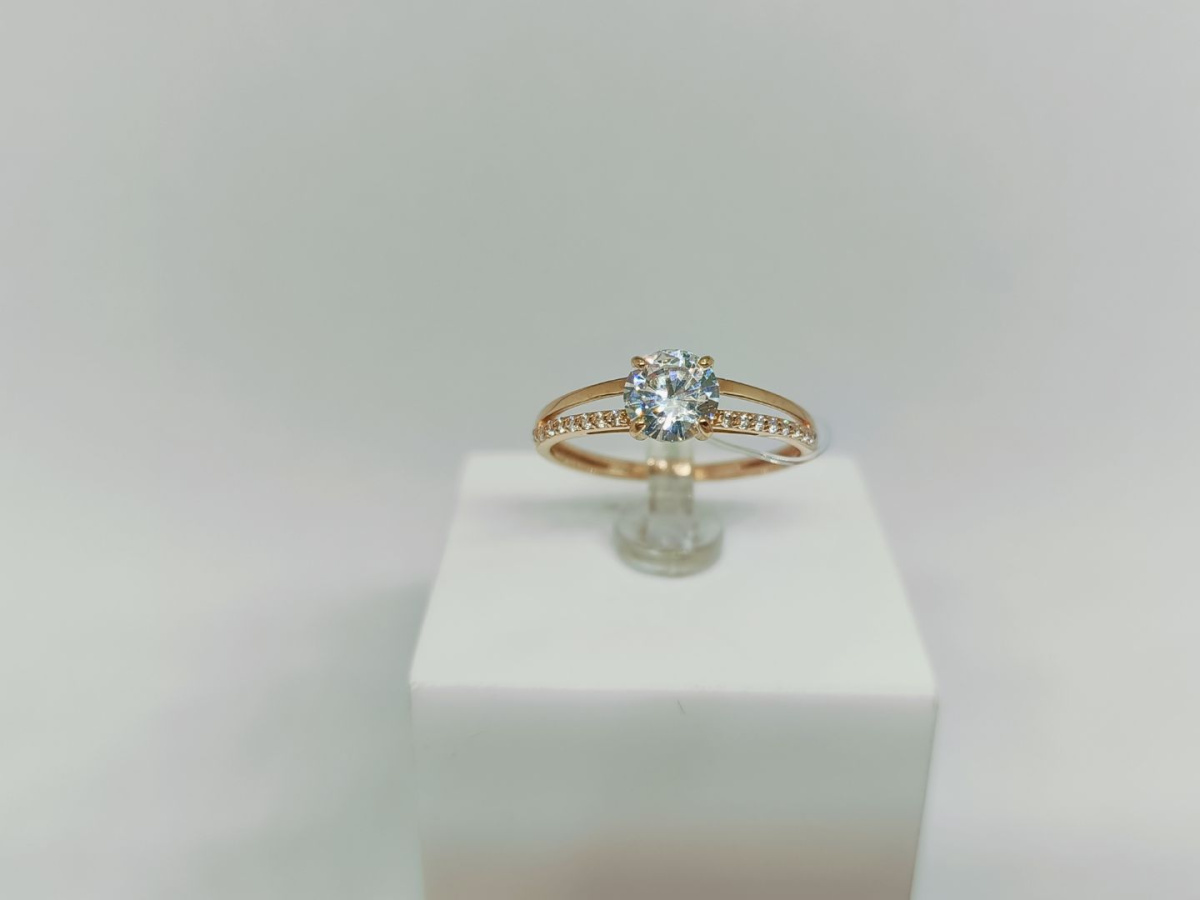 КОЛЬЦО С КАМНЯМИ (Au 585)