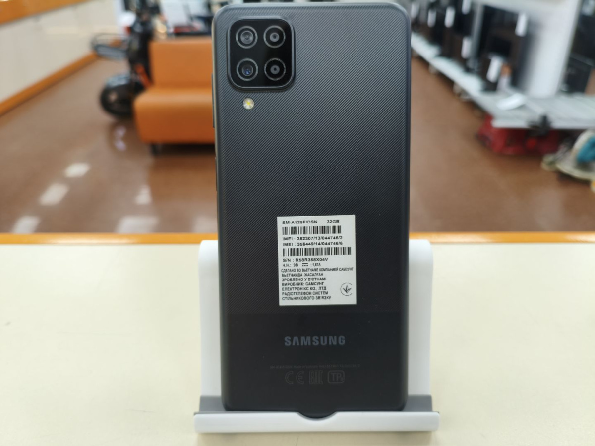 Смартфон Samsung Galaxy A12 3/32