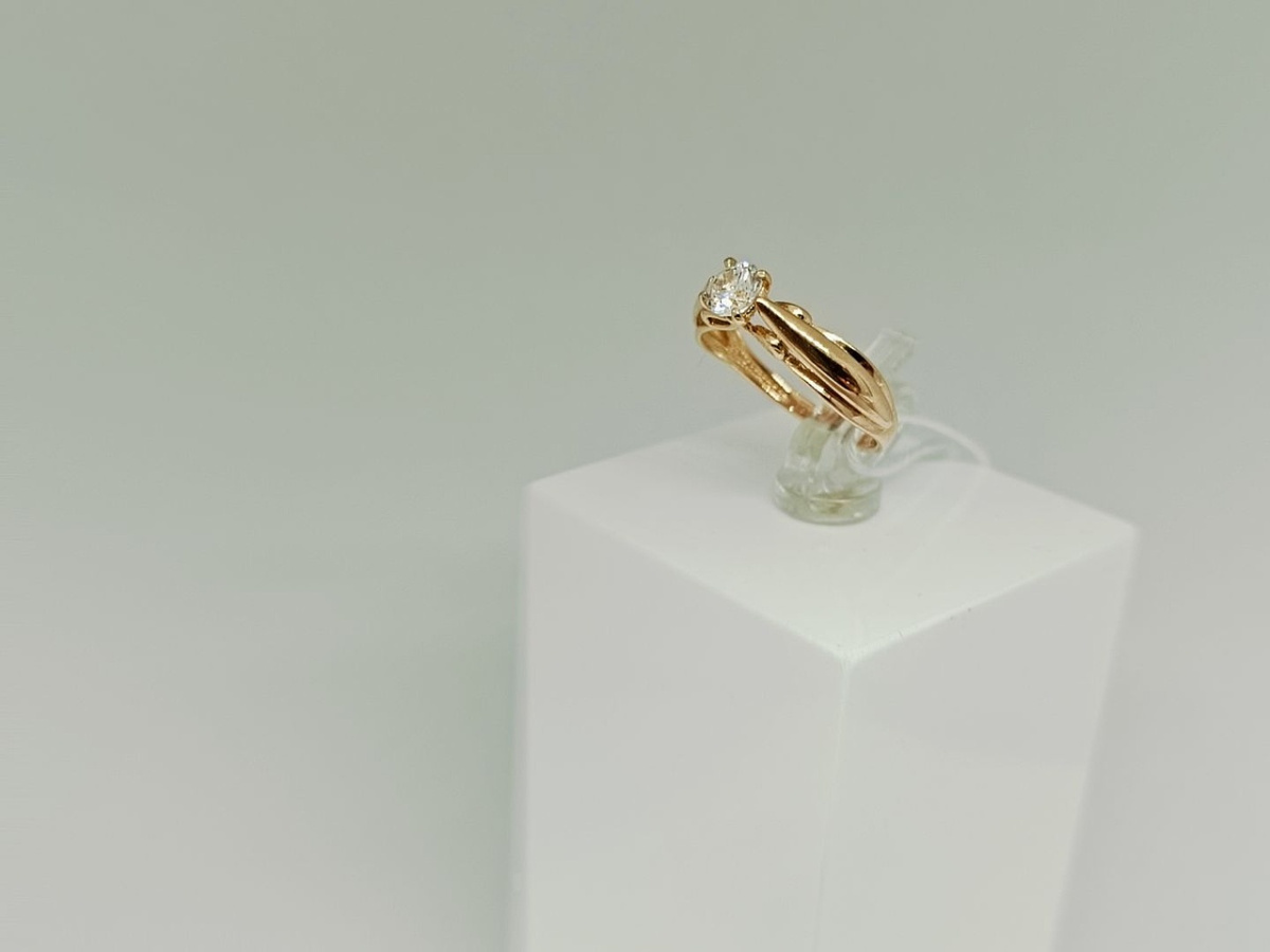 КОЛКМ585 КОЛЬЦО С КАМНЕМ (Au 585)