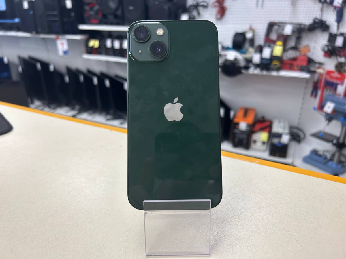 Смартфон Apple iPhone 13 128Gb