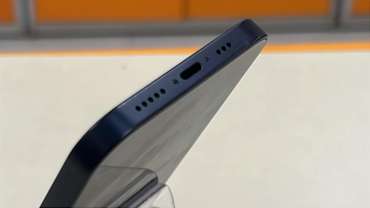 Смартфон Apple iPhone 12 64Gb