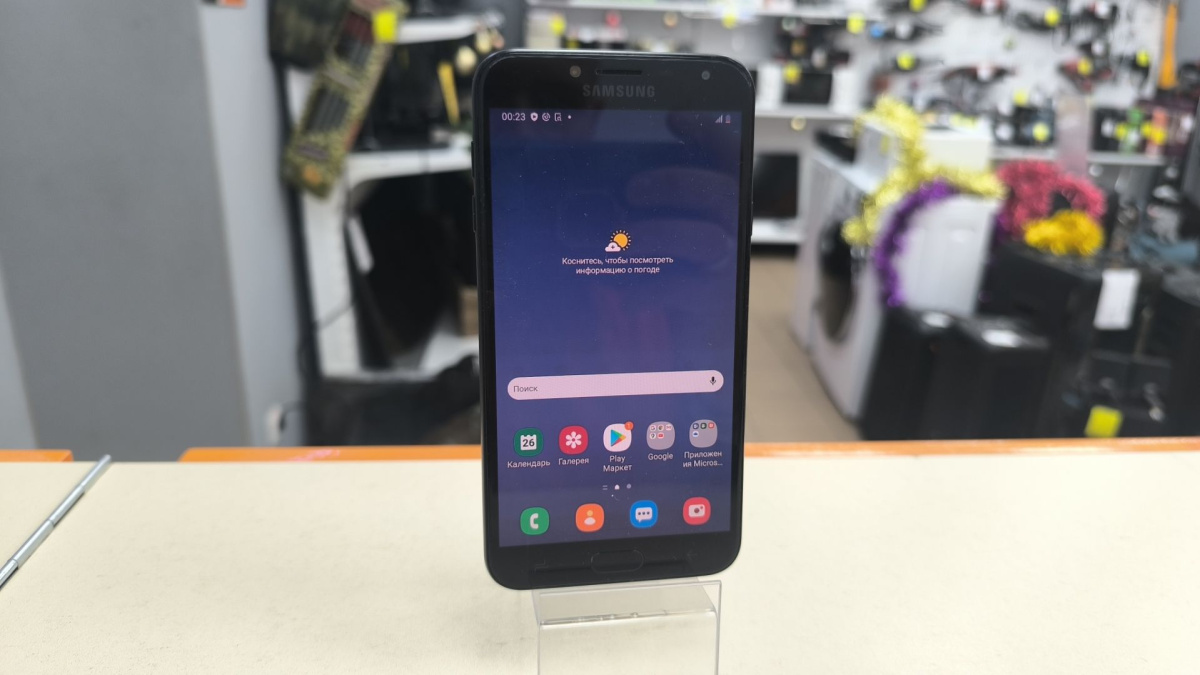 Смартфон Samsung Galaxy J4 2018 3/32