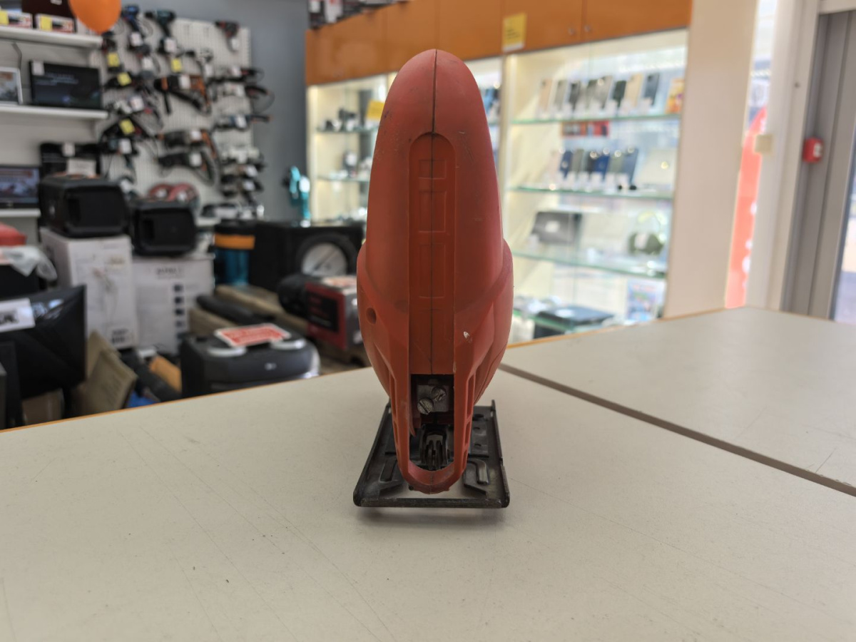 Лобзик Black & Decker KS600E