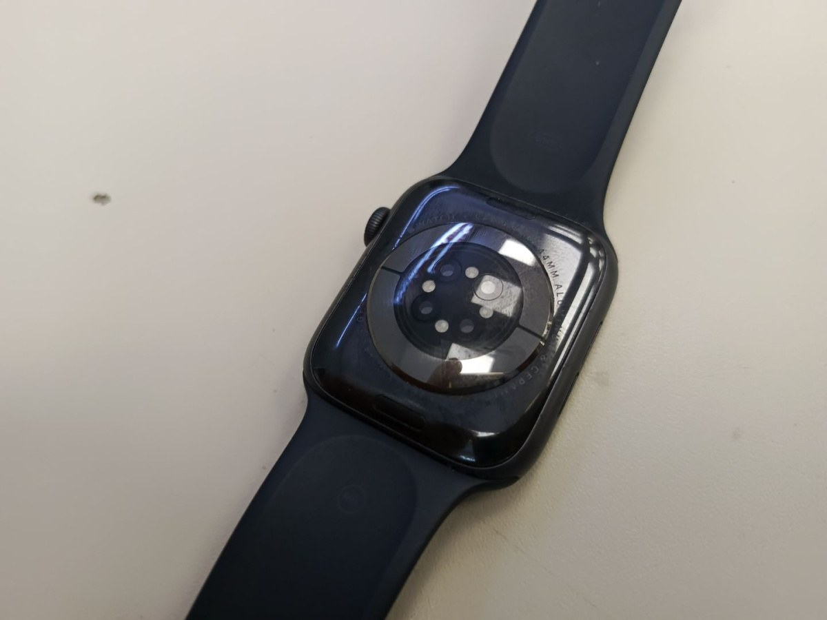 Смарт-часы Apple Watch Series 6 44 мм