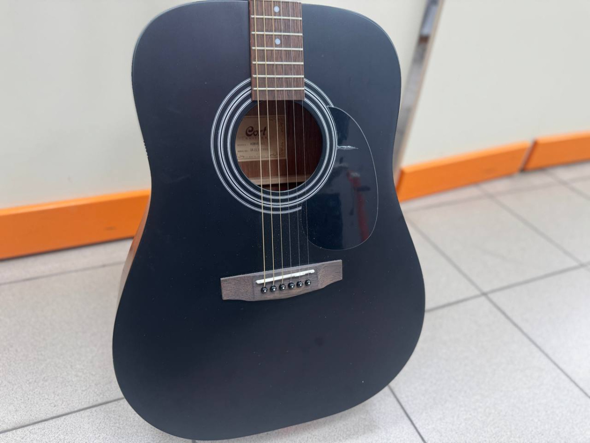 Гитара акустическая Cort AD810E EKS