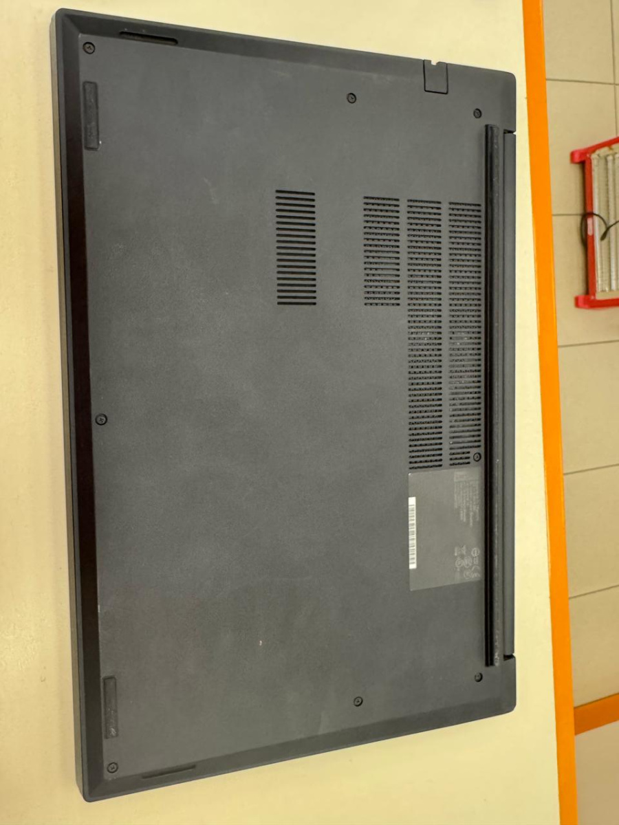 Ноутбук Lenovo; Core i5-10210U, Intel UHD Graphics, 16 Гб, Нет, 1 Tb