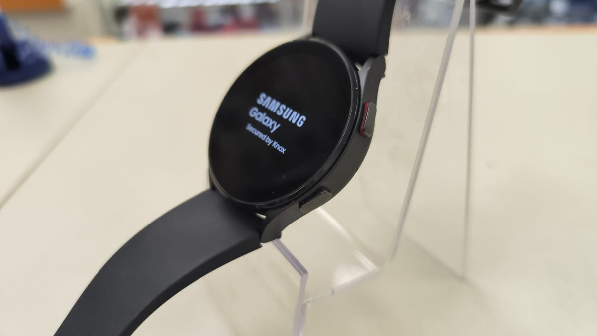 Смарт-часы Samsung Galaxy Watch 4 44mm