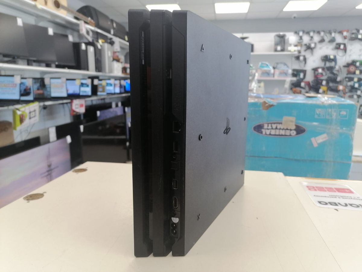 Игровая приставка PlayStation 4 Pro 1Tb