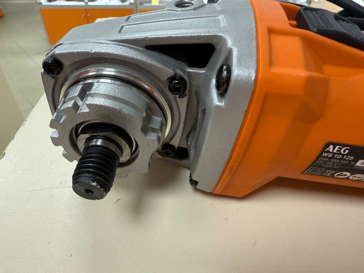 Угловая шлифмашина AEG WS 10-125