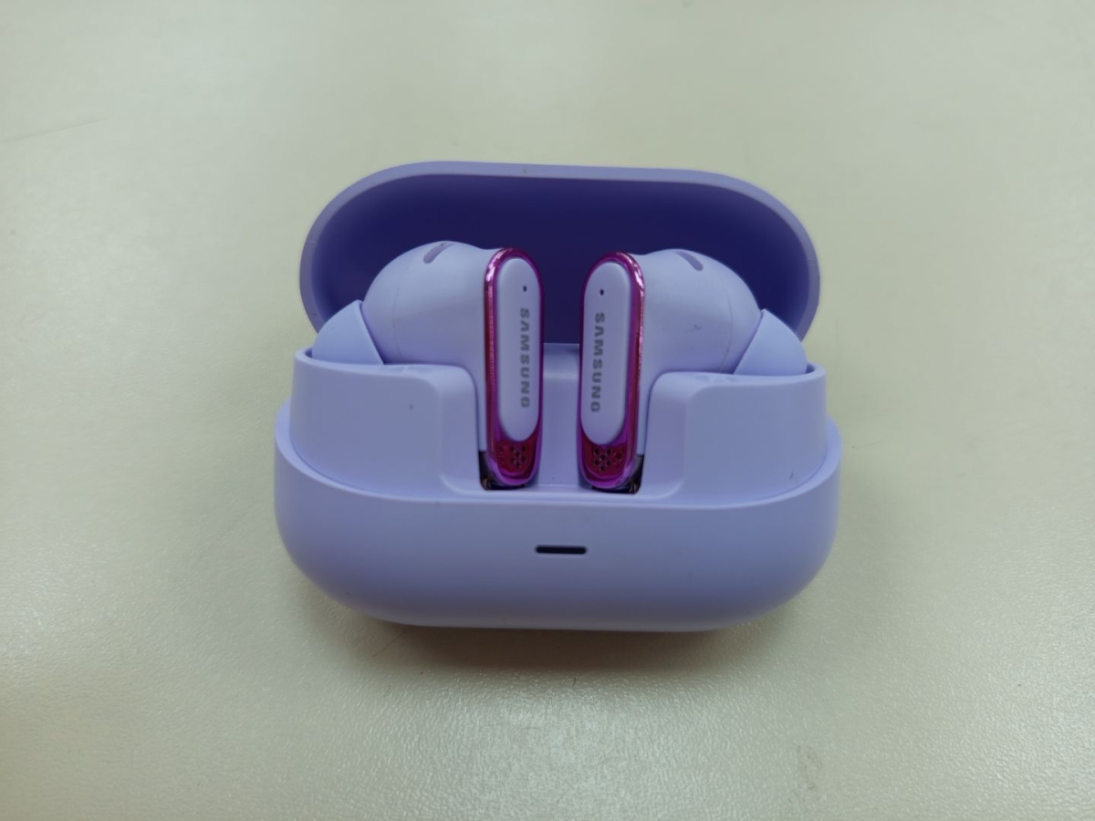 Наушники безпроводные SAMSUNG BUDS