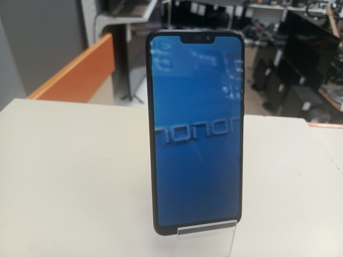 Смартфон Honor 8C 3/32