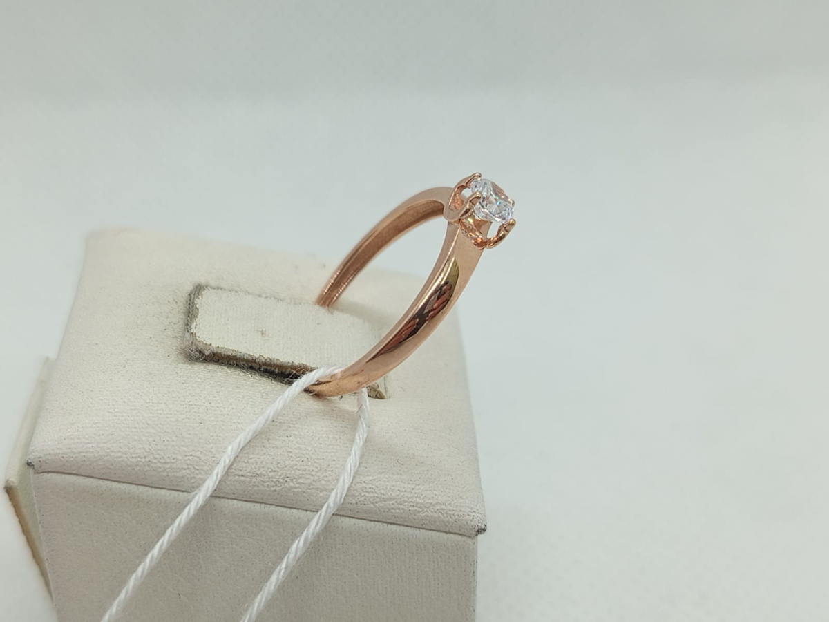 КОЛКМ375 КОЛЬЦО С КАМНЕМ (Au 375)