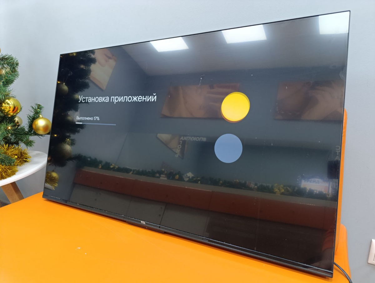 LED Телевизор TCL 43C655