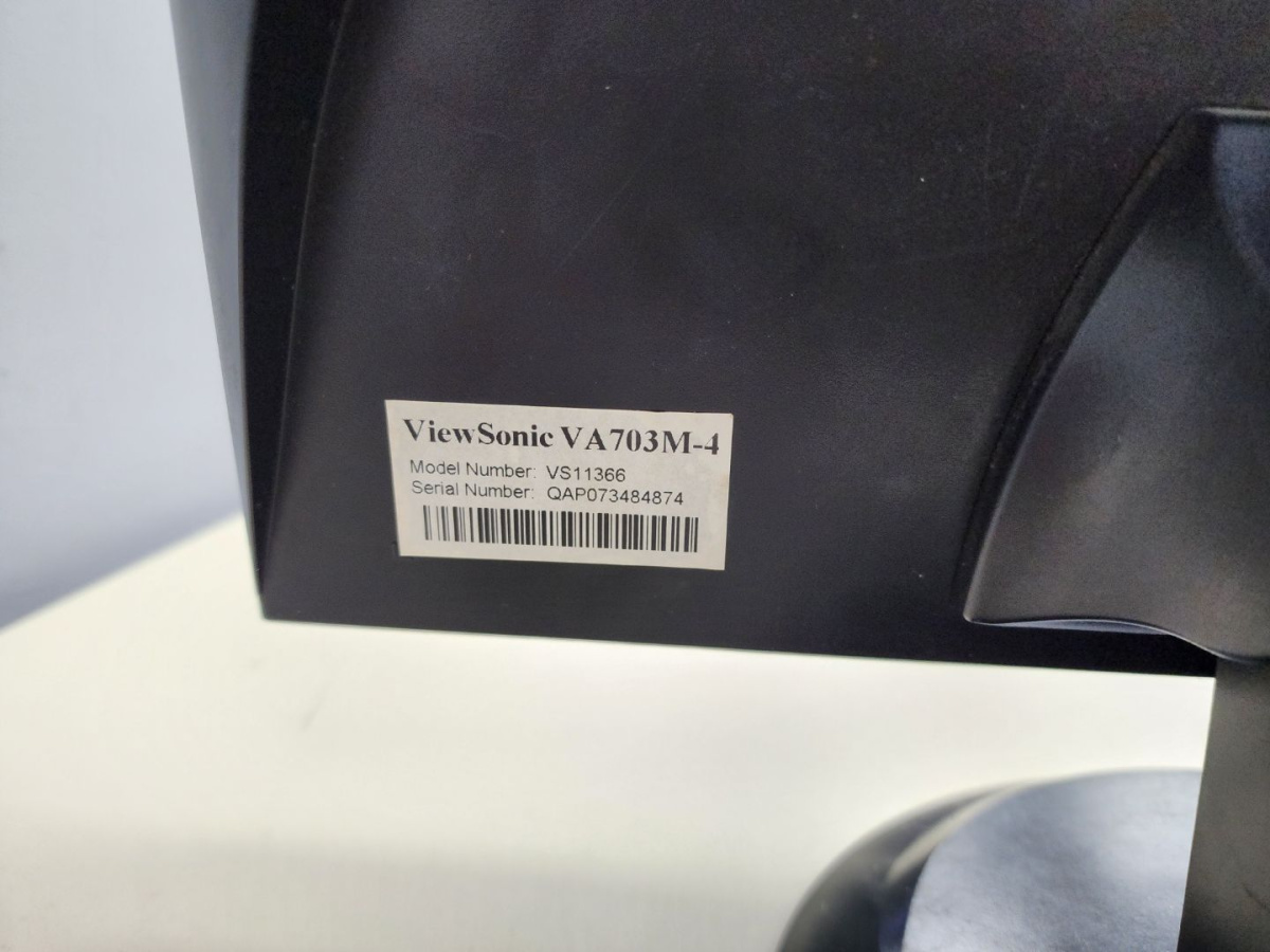Монитор Viewsonic VA703M
