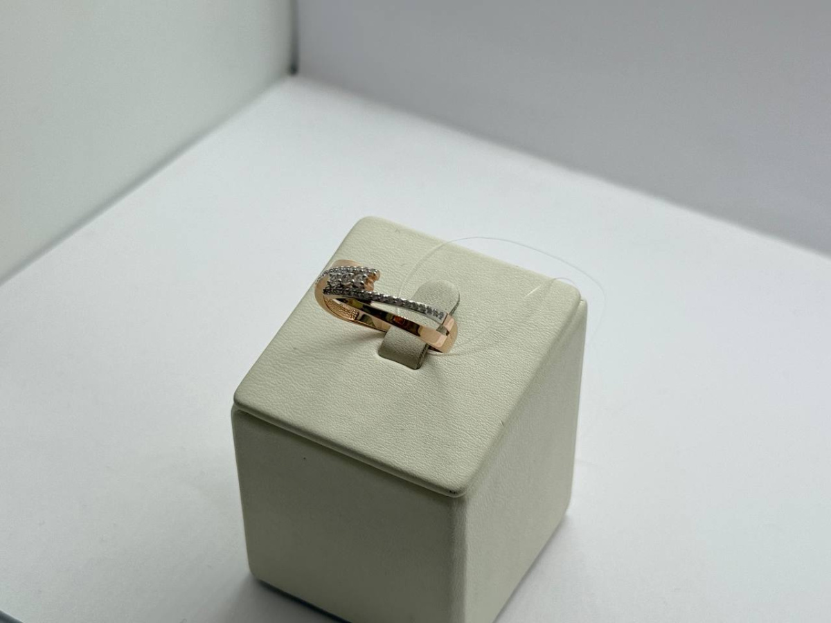 КОЛЬЦО С КАМНЯМИ (Au 585)