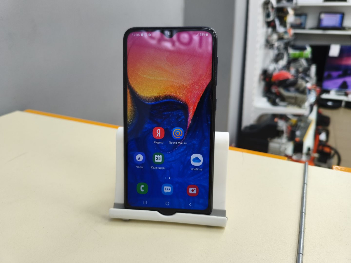Смартфон Samsung Galaxy A10s 2/32