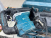 Перфоратор Makita HR4013C