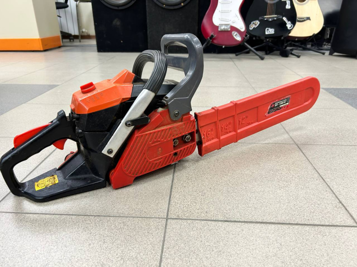 Бензопила Калибр БП 1300/16