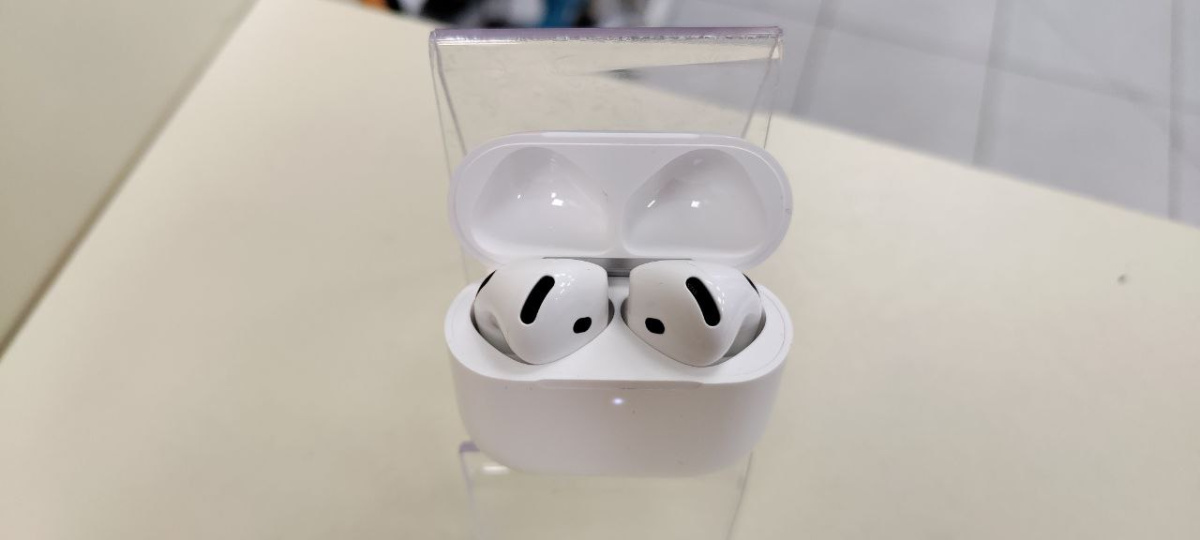 Наушники беспроводные Apple AirPods 4 с ANC