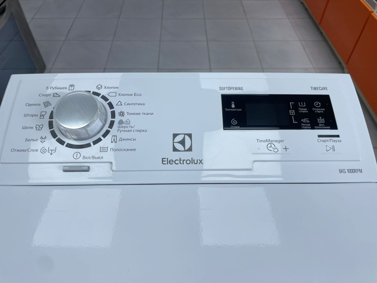 Стиральная машина Electrolux EWT 1066 ESW