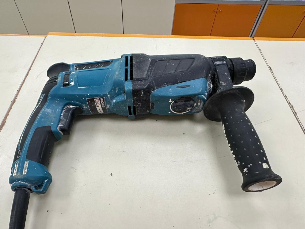 Перфоратор Makita HR2630