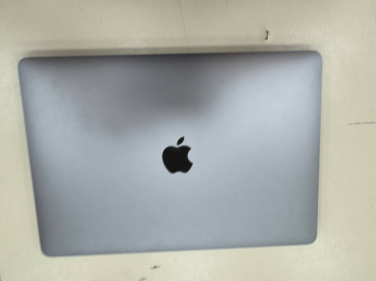 Ноутбук Apple MacBookAir с дисплеем Retina13 дюймов(2018) A1932