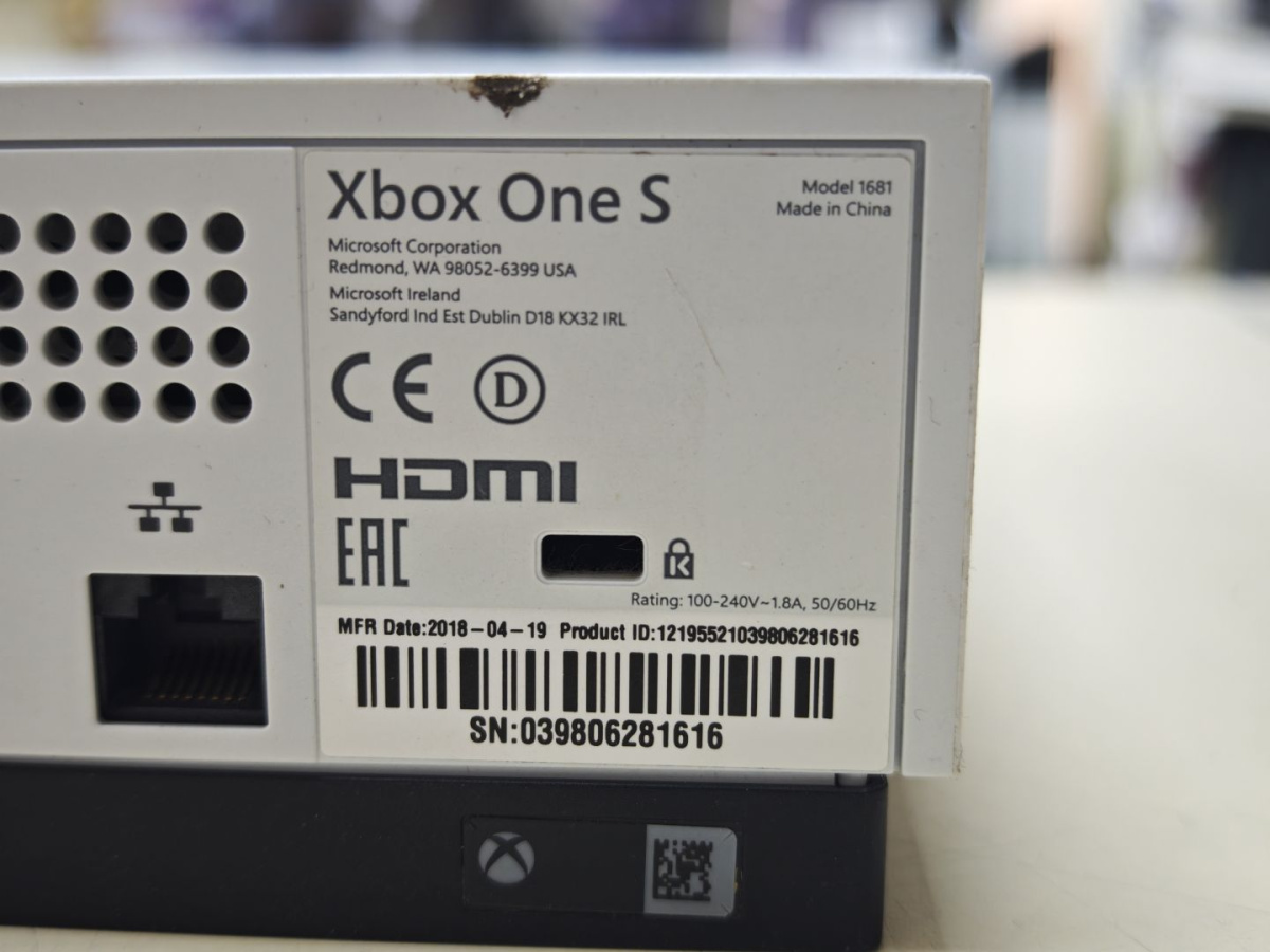 Игровая приставка Xbox One S 1TB