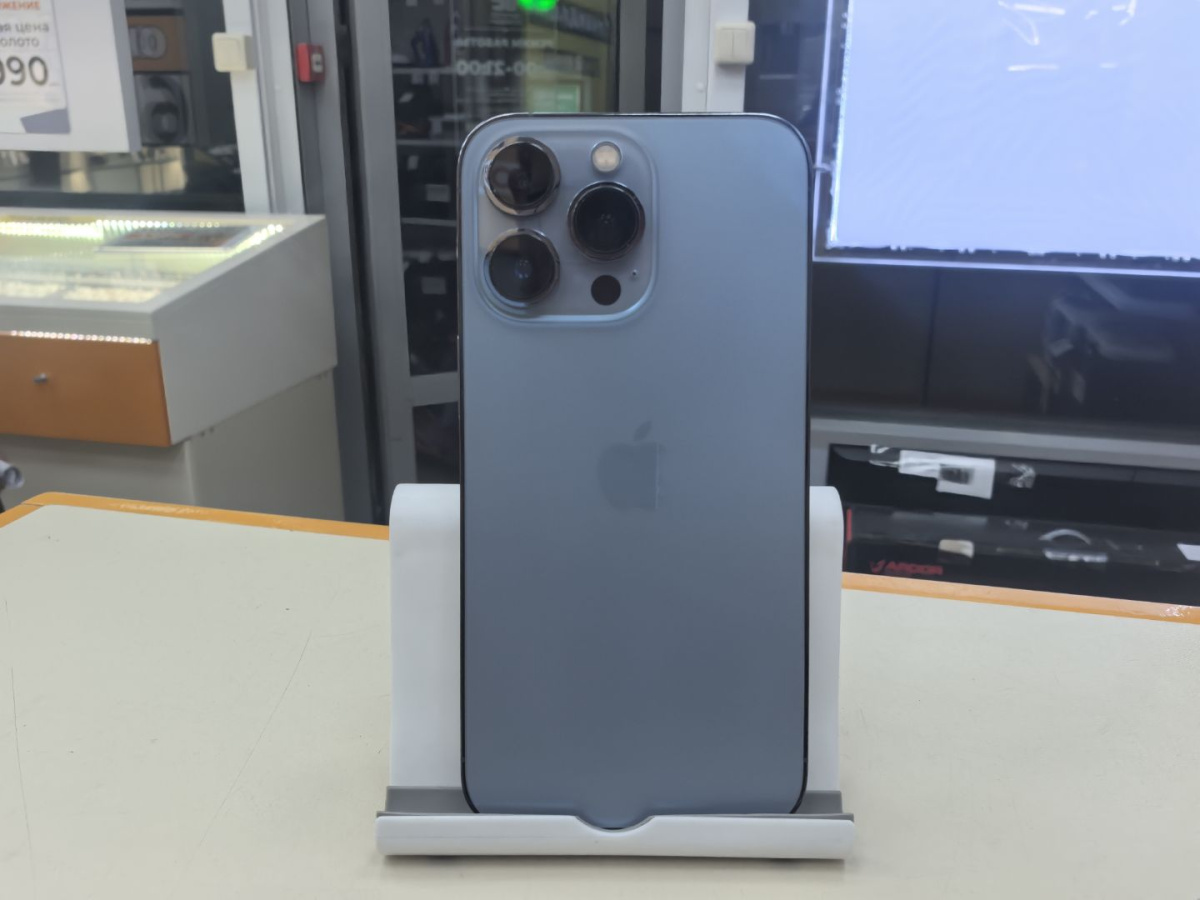 Смартфон Apple iPhone 13 Pro 128Gb