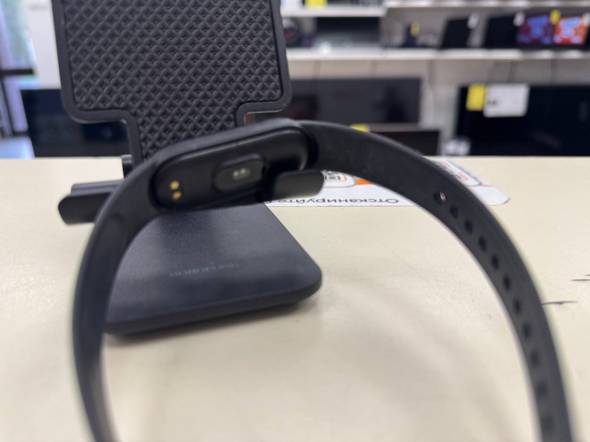 Фитнес-браслет Xiaomi Mi Band 7