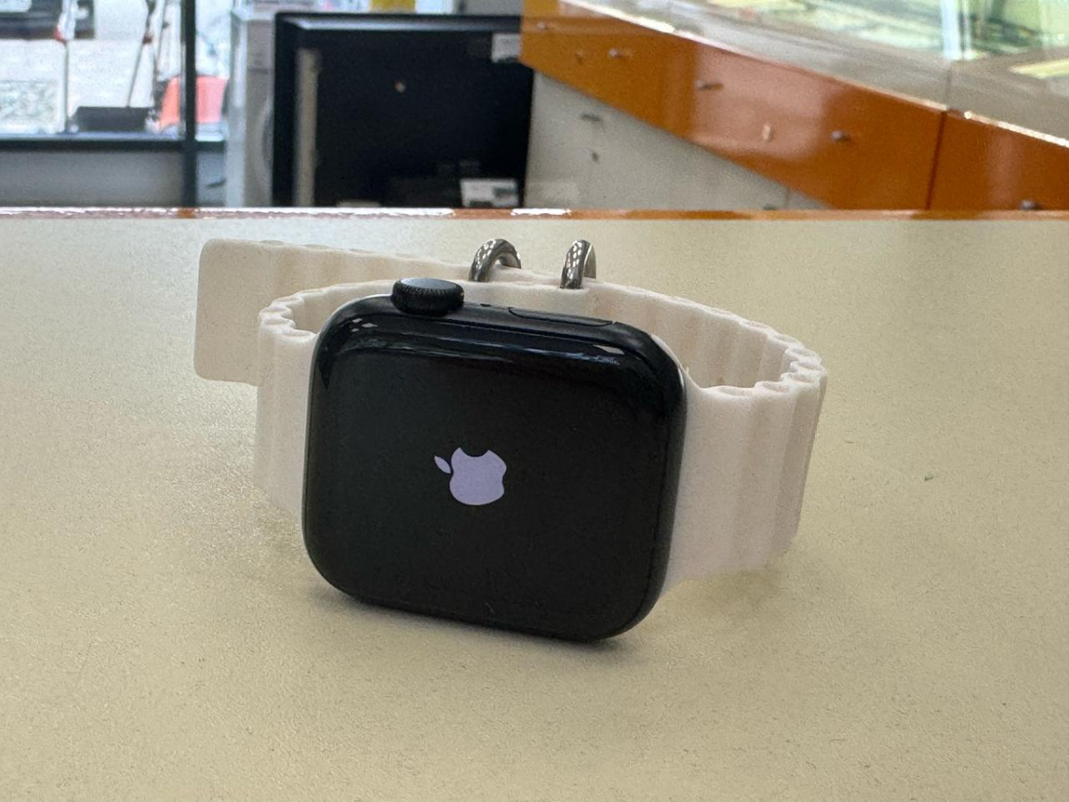 Смарт-часы Apple Watch SE 2022 40mm