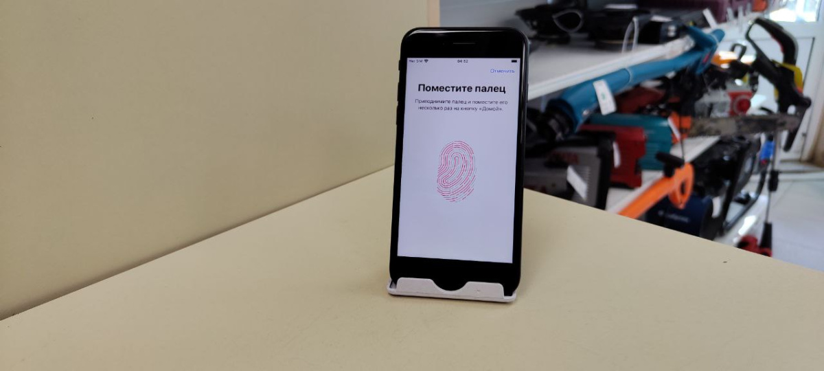 Смартфон Apple iPhone SE 2020 256Gb