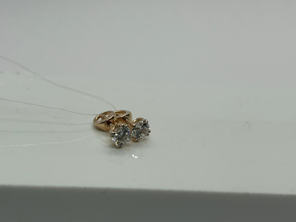 01-214655 СЕРЬГИ ПУСЕТЫ с камнем (Au 585)