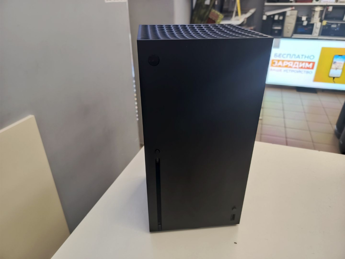 Игровая приставка Xbox Series X 1Tb Игровая приставка Xbox Series X 1Tb