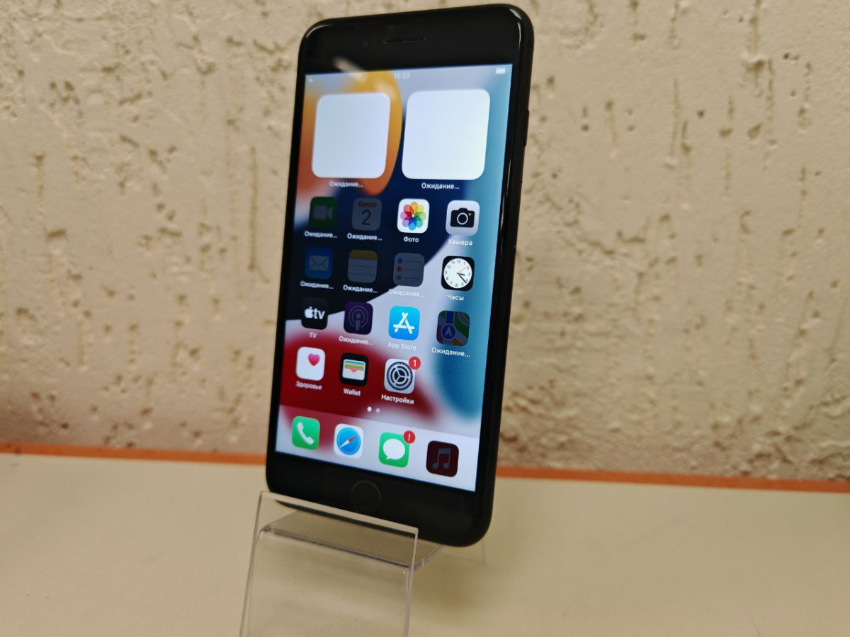 Смартфон Apple iPhone 7 Plus 32Gb