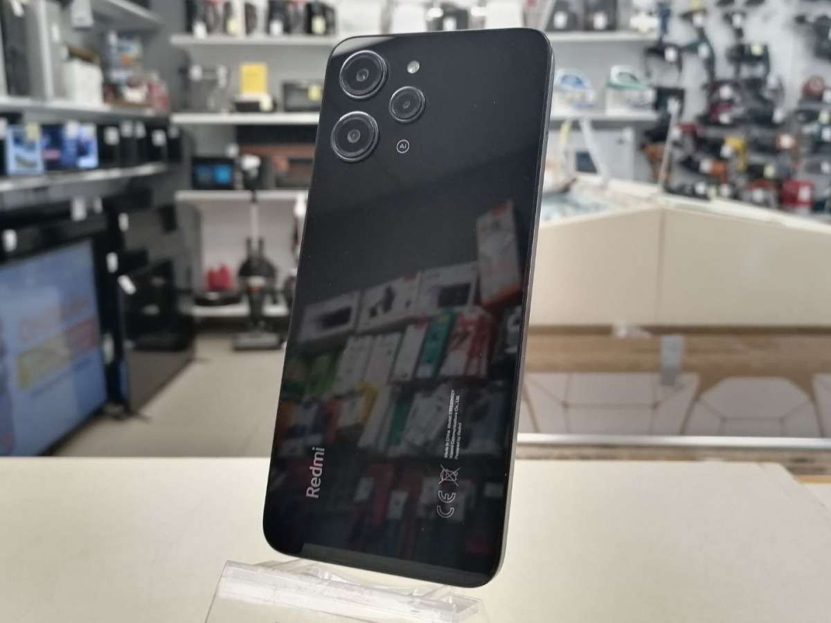 Смартфон Xiaomi Redmi 12 4/128