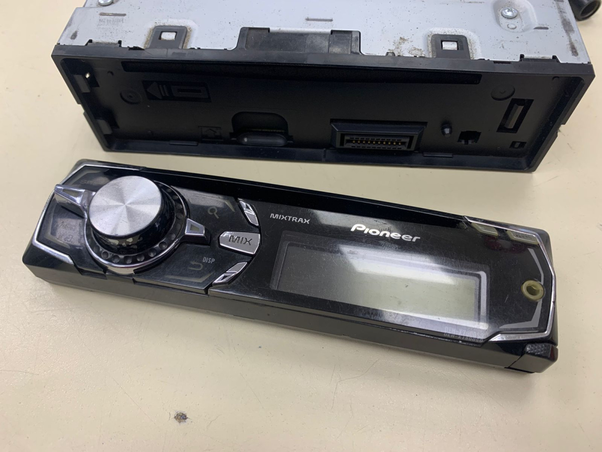 Автомагнитола Pioneer DEH-X7500SD