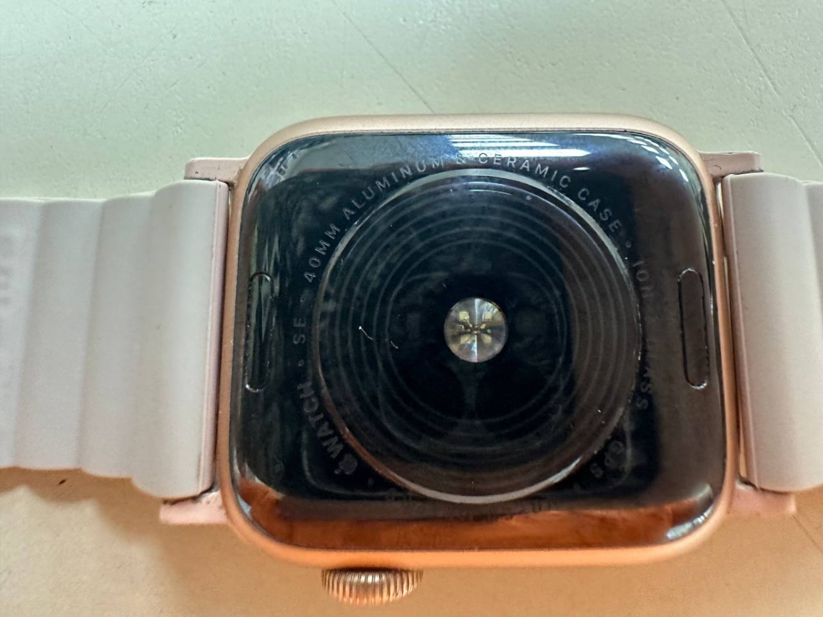 Смарт-часы Apple Watch SE 40mm