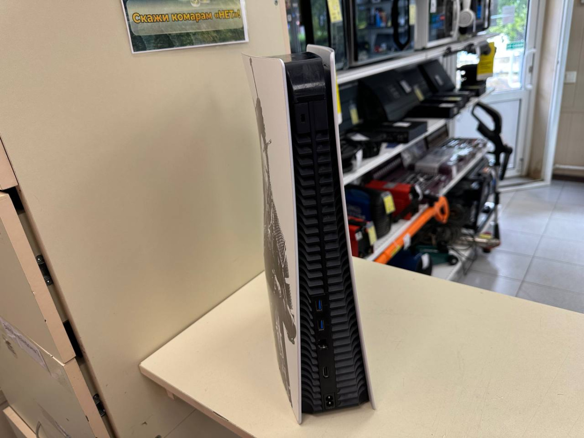 Игровая приставка PlayStation 5 825Gb (С дисководом)