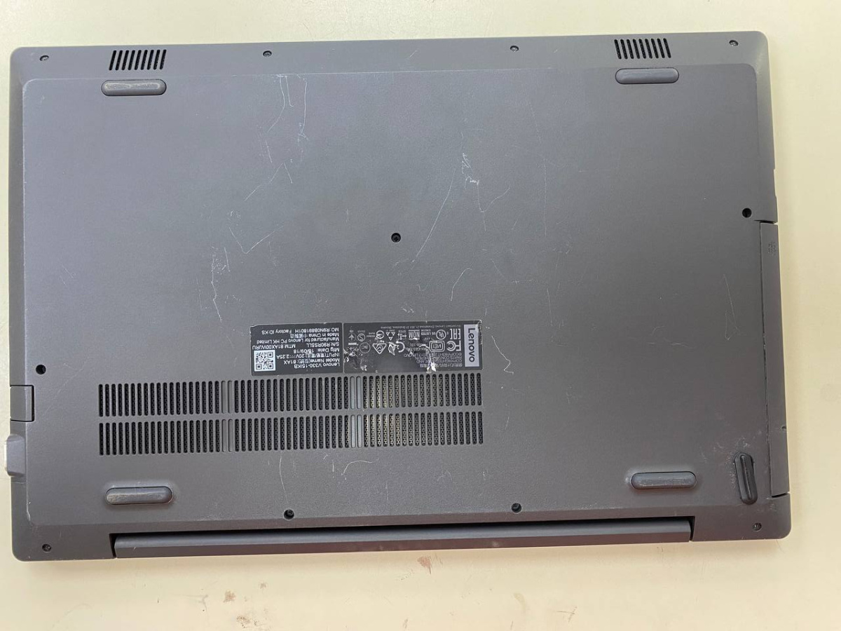 Ноутбук Lenovo 81ax; Core i5-8250U, Intel UHD Graphics 620, 8 Гб, 240 Гб, Нет